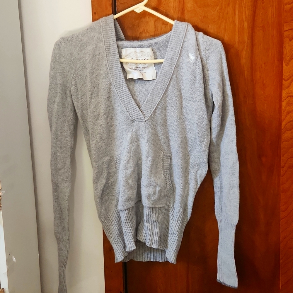 ABERCROMBIE ,VNECK GRAY SWEATER,LARGE FITS LIKE A MEDIUM